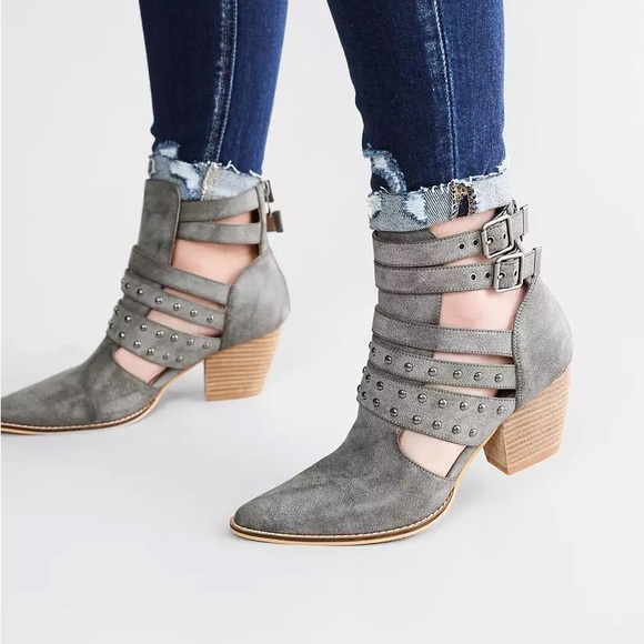 Arisa Ankle Boot from Buckle - Picture 8 of 8